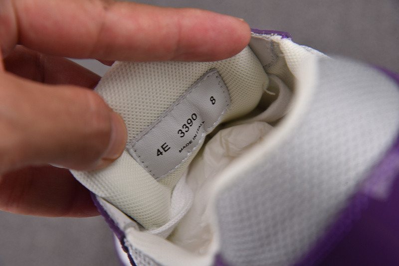 pr sneaker