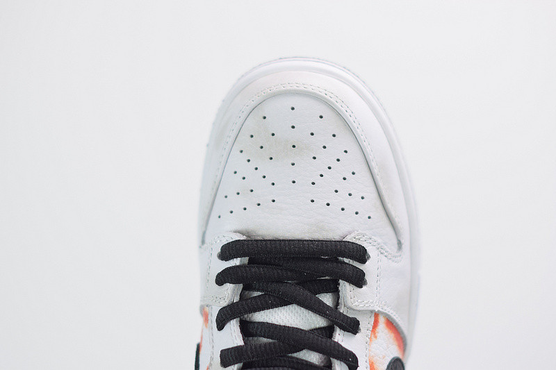 nike sb dunk low “raygun tie-dye” bq6832-101