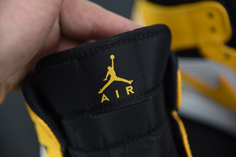 air jordan 1 mid surF**es in 