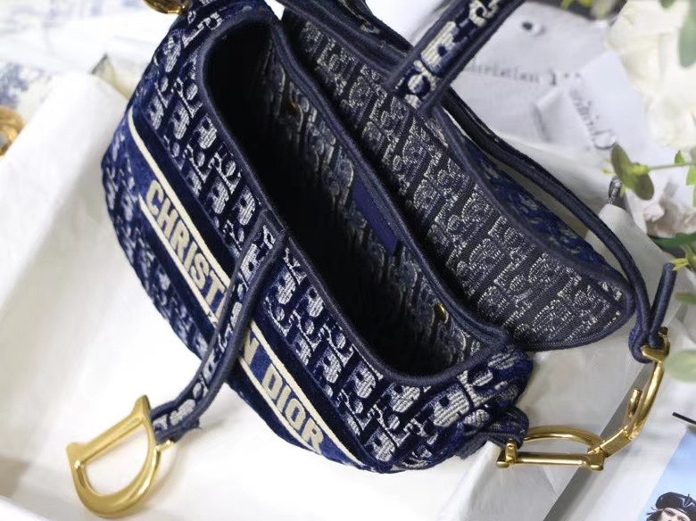 D10r bag