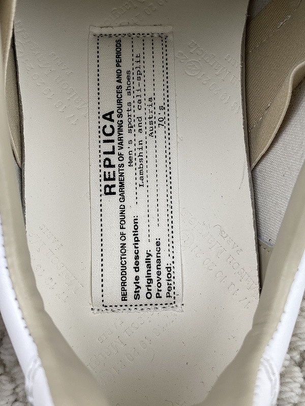 ma*s*n Ma*i*la sneaker