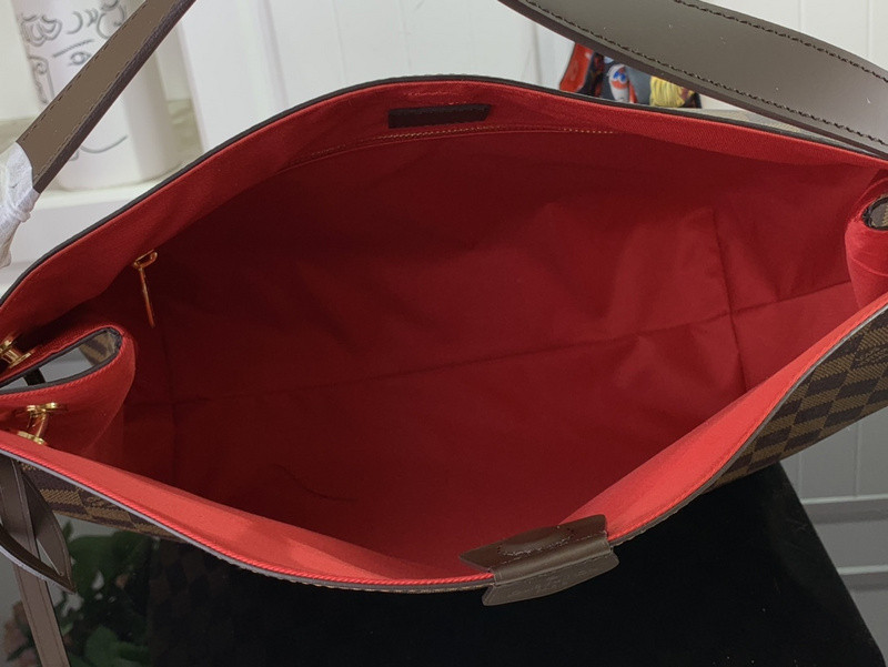 LVT PURSE