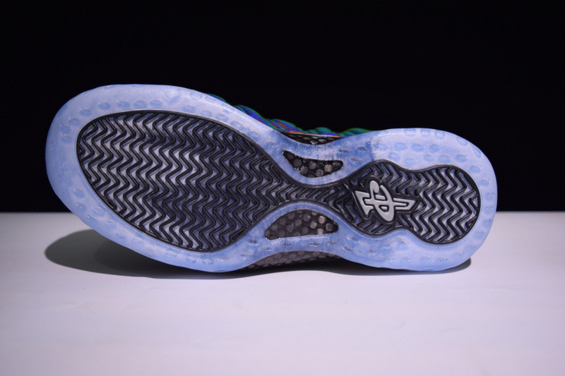nike air foamposite one "hologram" 314996-900