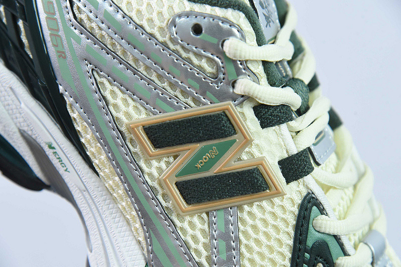 new balance sneaker