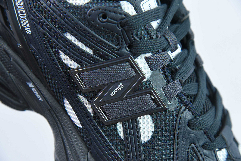 new balance sneaker