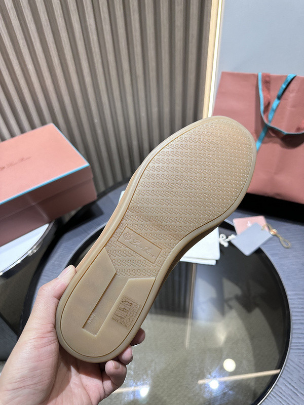 L0r0 P1ana sneaker