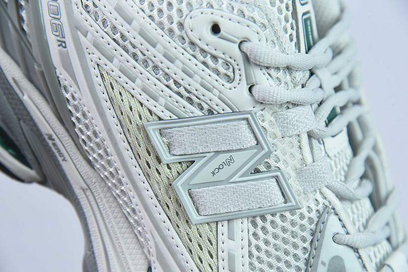 new balance sneaker