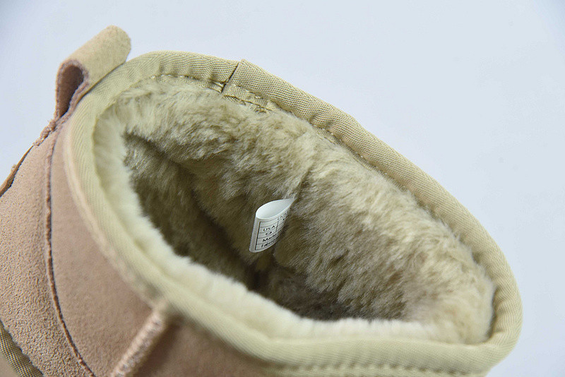 UGG