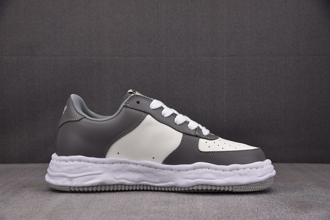 Ma1s0n MIHARA YASUHIRO Sneaker