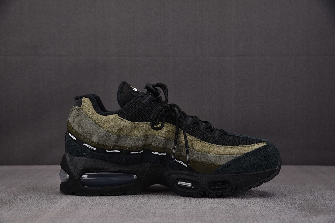 UNDEFEATED Nike Air Max 95 Medium Olive LA Brea IB4523-200