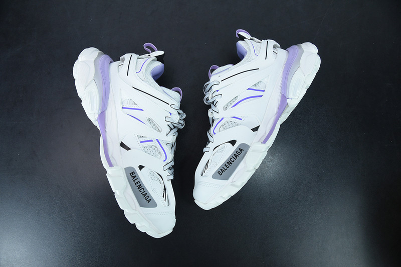 bc track sneaker