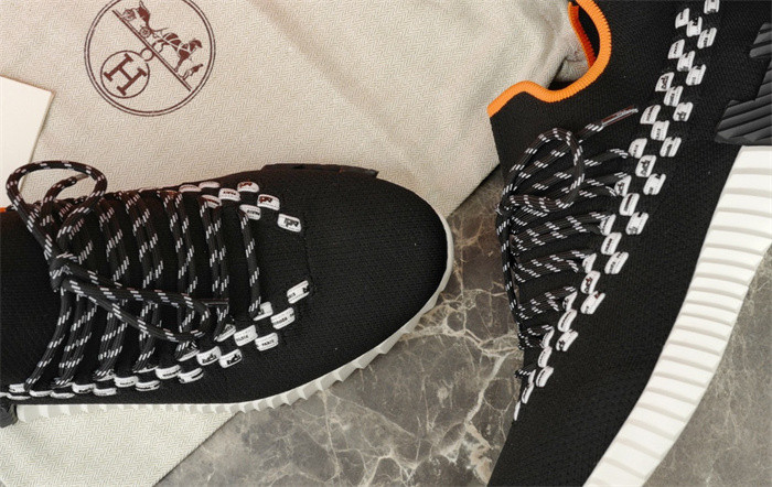H**mes sneaker