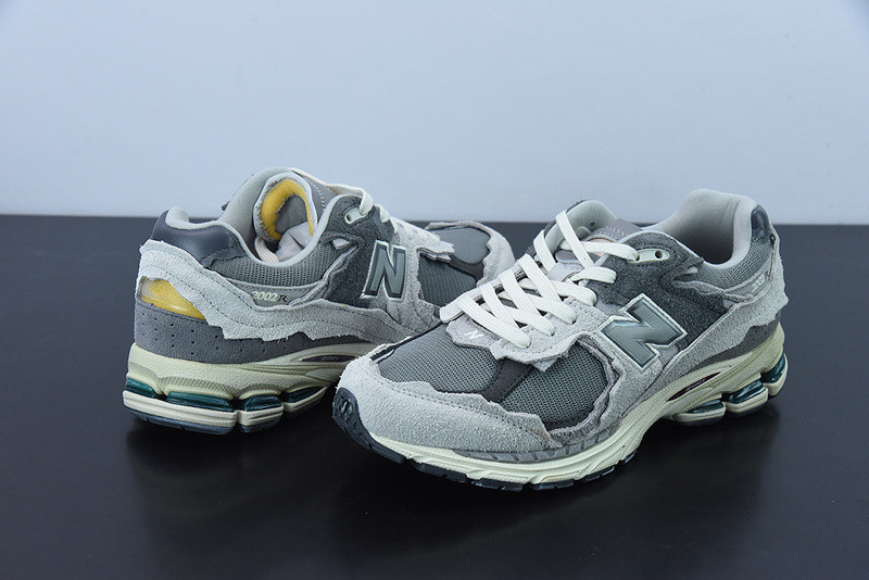 new balance sneaker