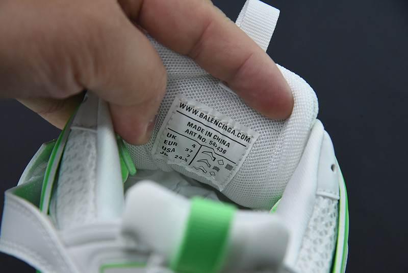 bc track sneaker