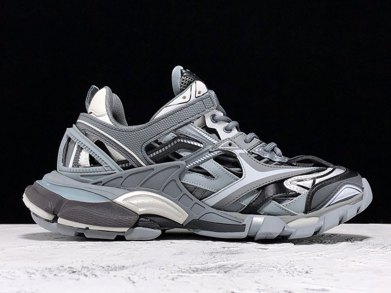 bc track sneaker