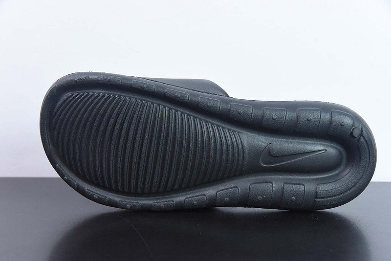 nike sandals