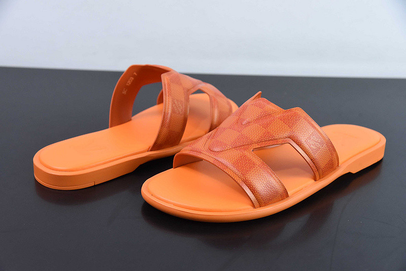 lvt sandals