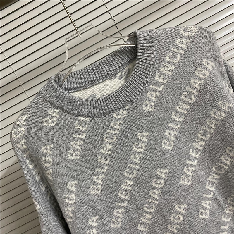 Ba1en*iaga clothes