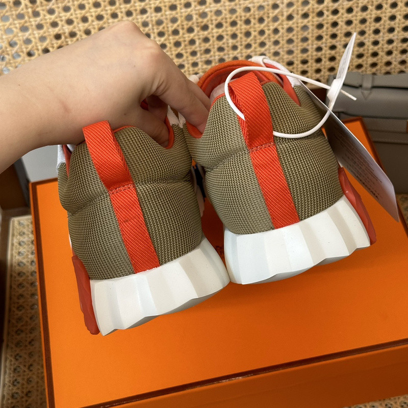 H**mes sneaker