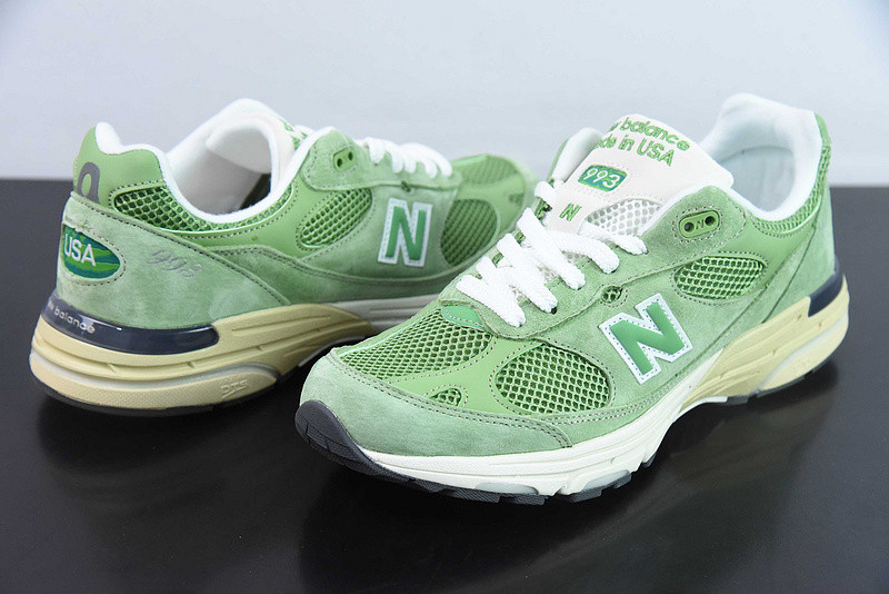 new balance sneaker