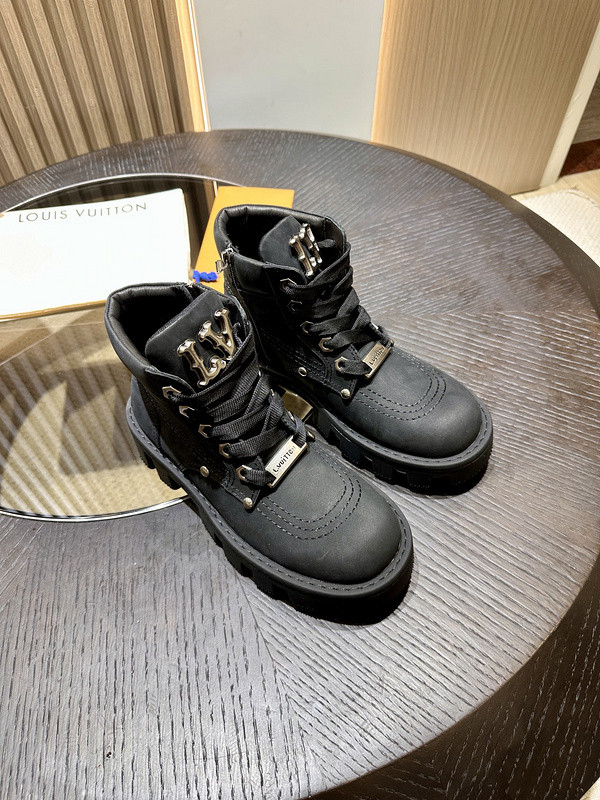 LVT BOOTS