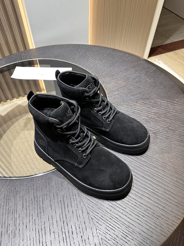 UGG