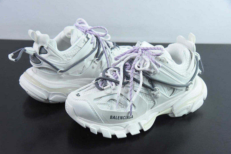 BC TRACK SNEAKER