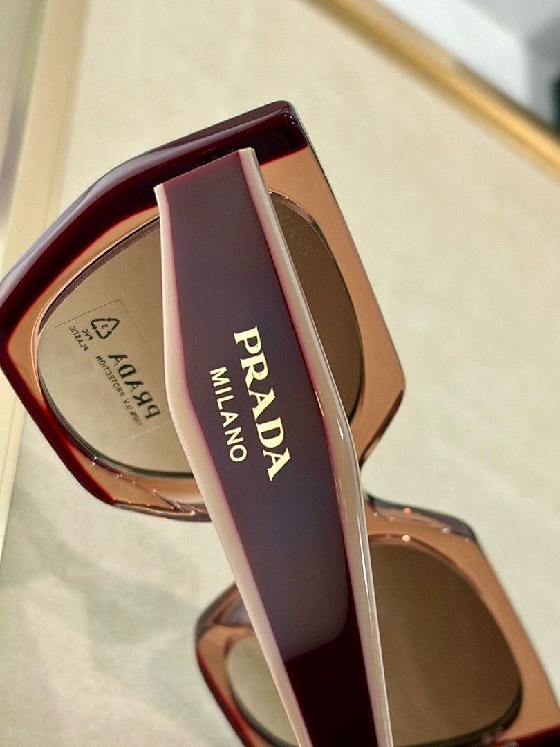 Pra*a Sunglasses