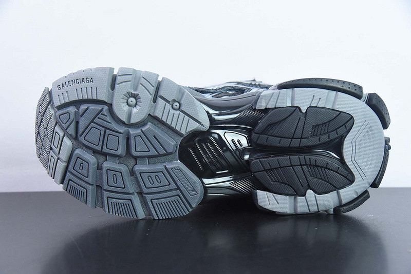 Ba*len*cia*ga runner sneaker