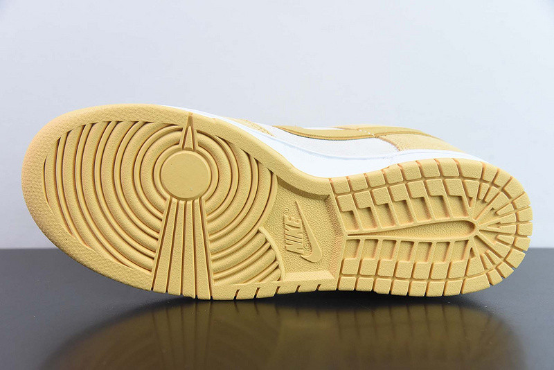 nike dunk low gold suede dv7411-200