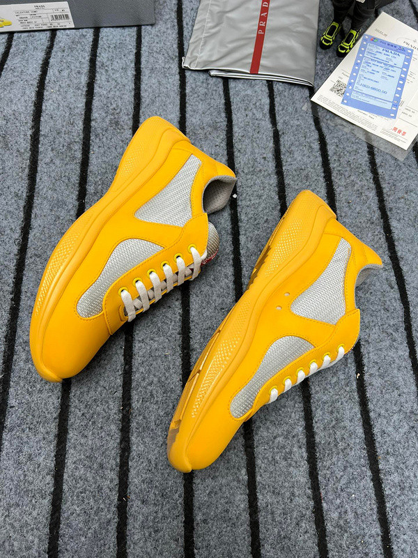 pr sneaker