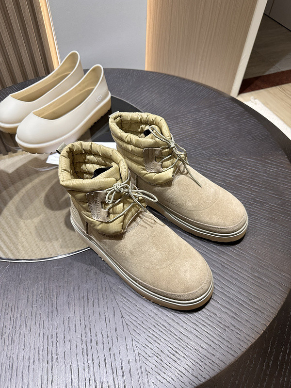 UGG