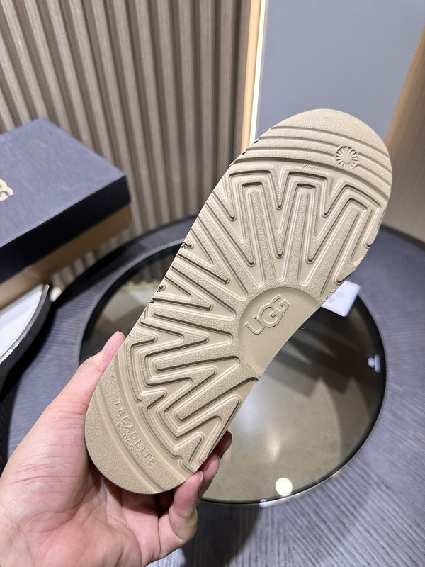 UGG