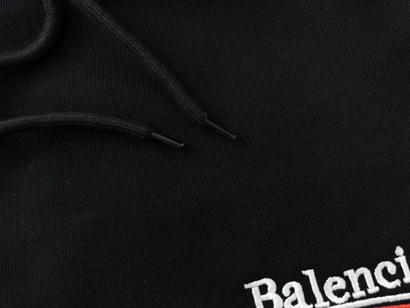 Ba*len*cia*ga clothes