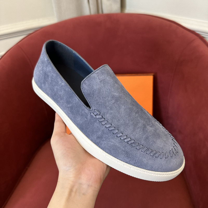 H**me5 sneaker