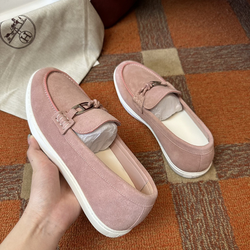H**me5 sneaker