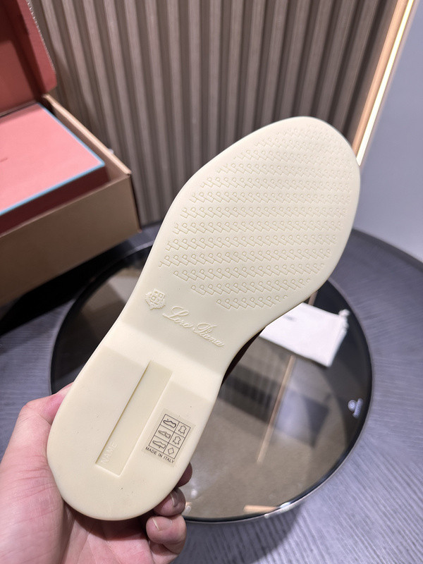 L0r0 P1ana sneaker