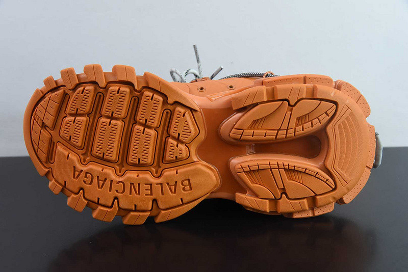 BC TRACK SNEAKER