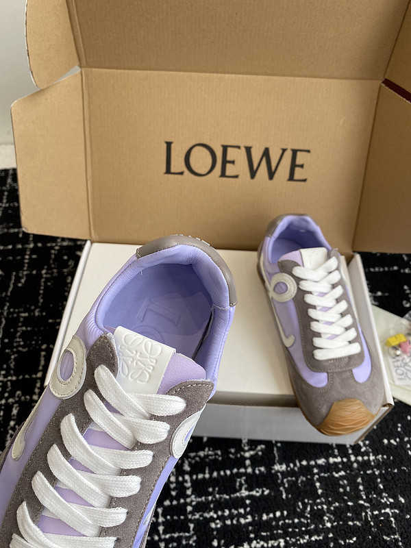 L0ew* sneaker
