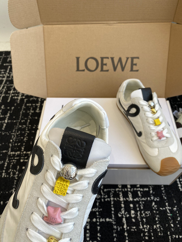 L0ew* sneaker