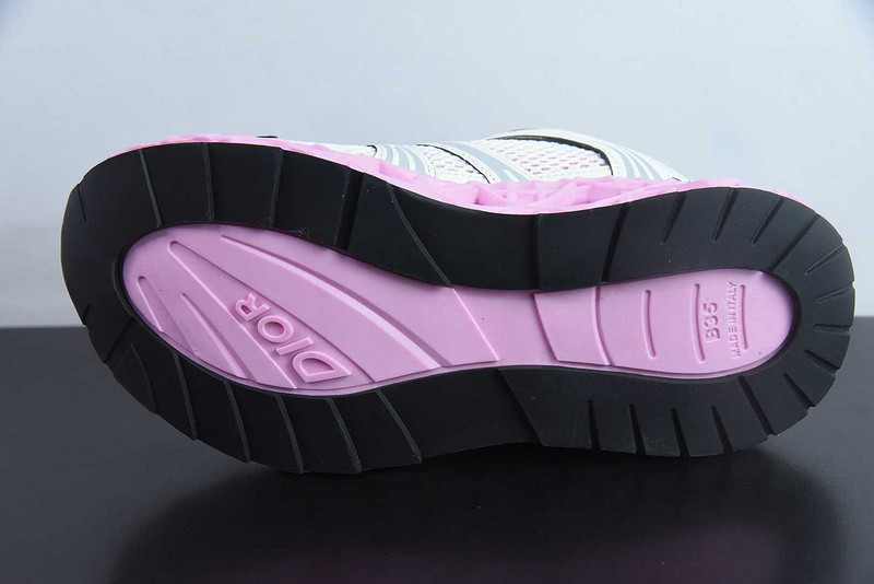 DIO* SNEAKER