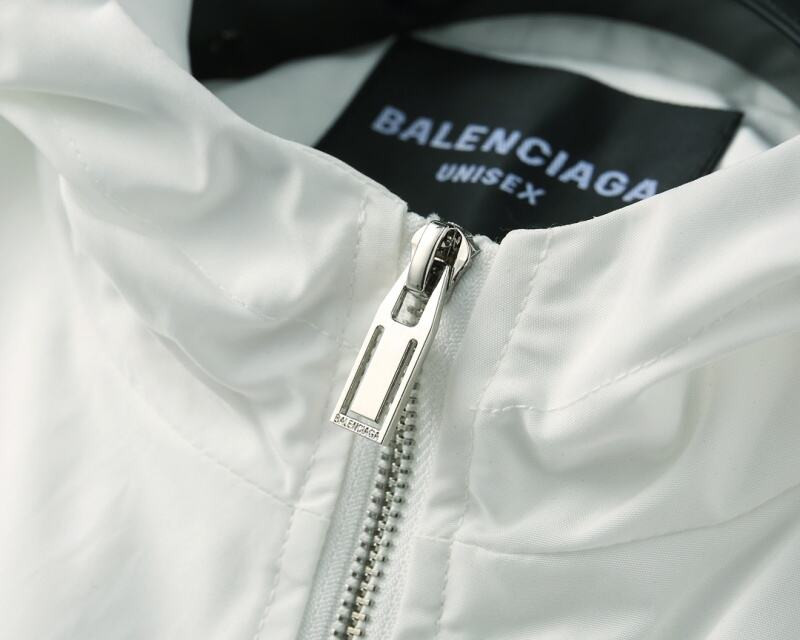 Ba1en*iaga clothes