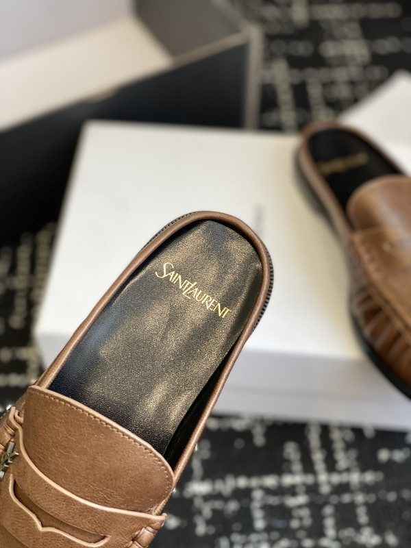Sa1nt Lau*nt sneaker