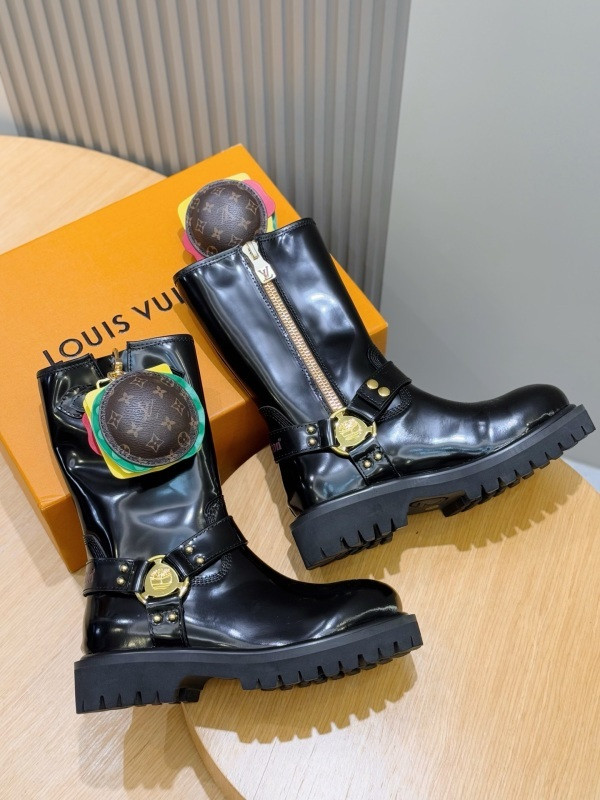 LVT BOOTS