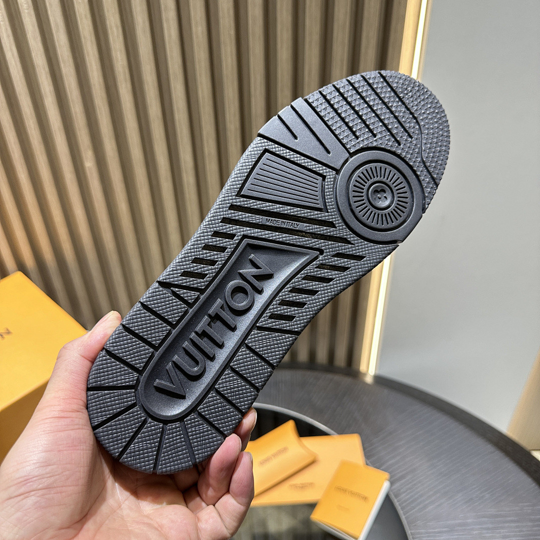 LVT SNEAKERS
