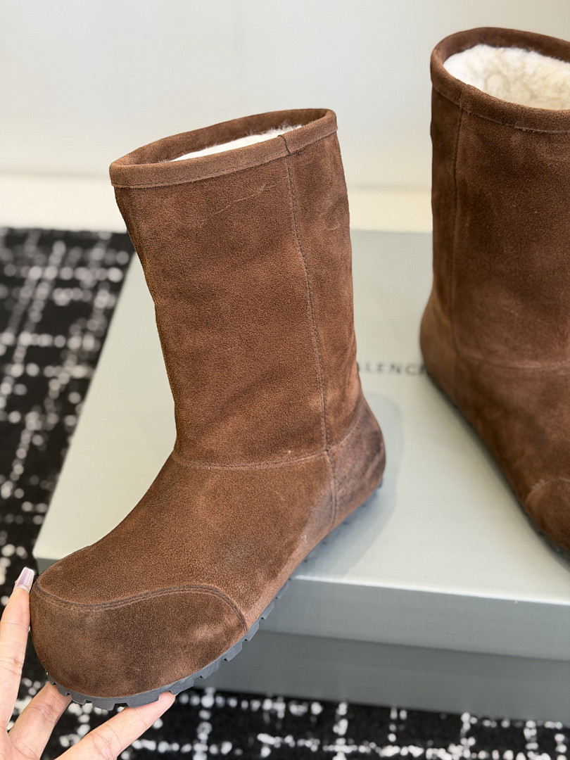 BC BOOTS