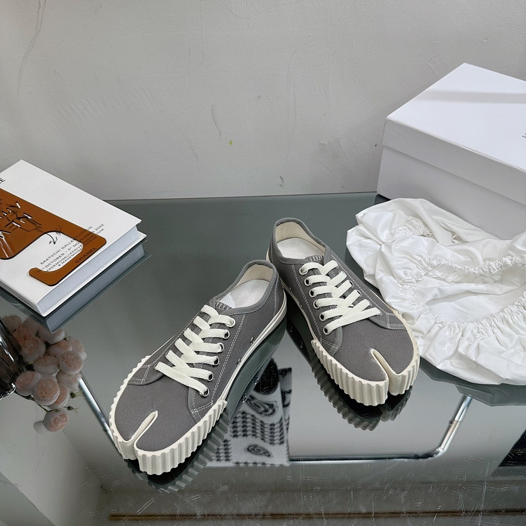 Ma1s0n Marg*e1a SNEAKER