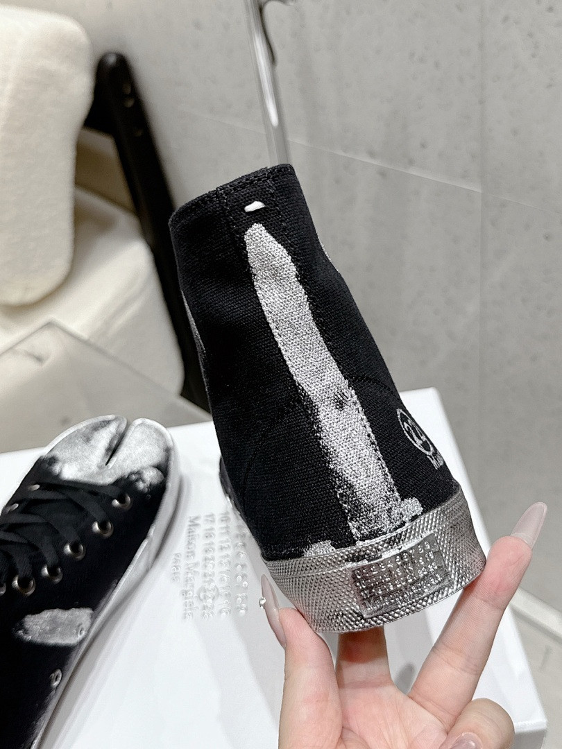 Ma1s0n Marg*e1a SNEAKER
