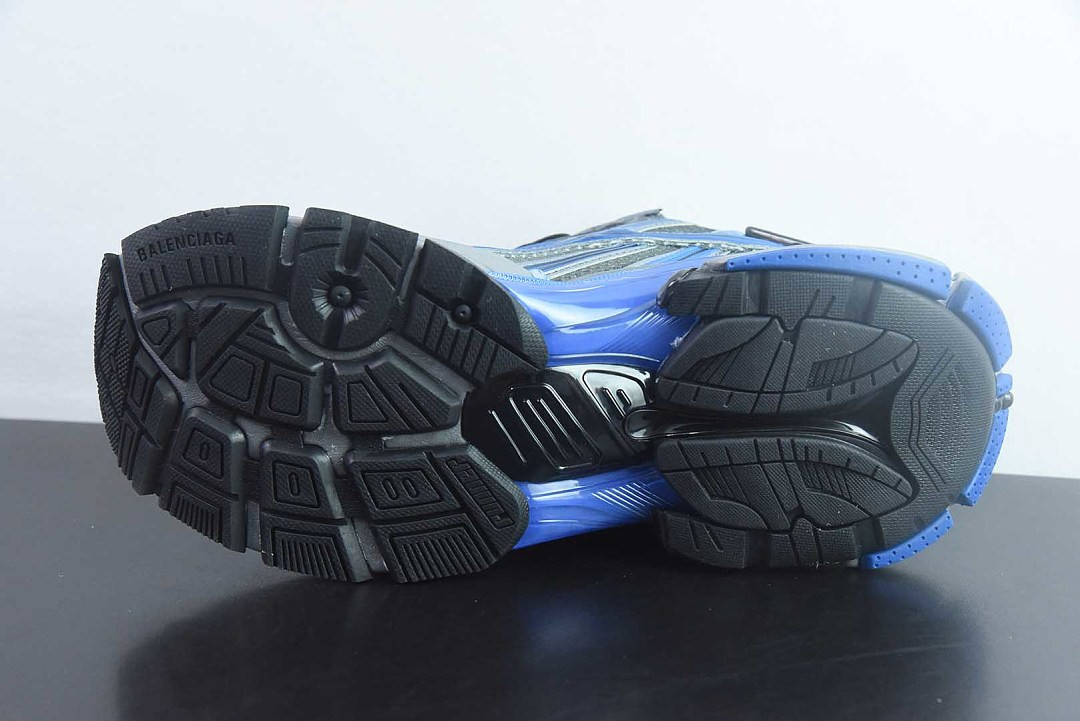 Ba1en*iaga Runner Sneaker