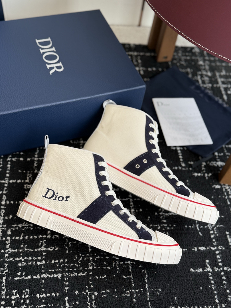 DIO* SNEAKER